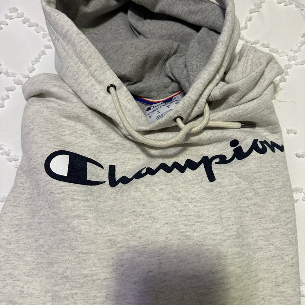 Men’s medium Champion sweatshirt